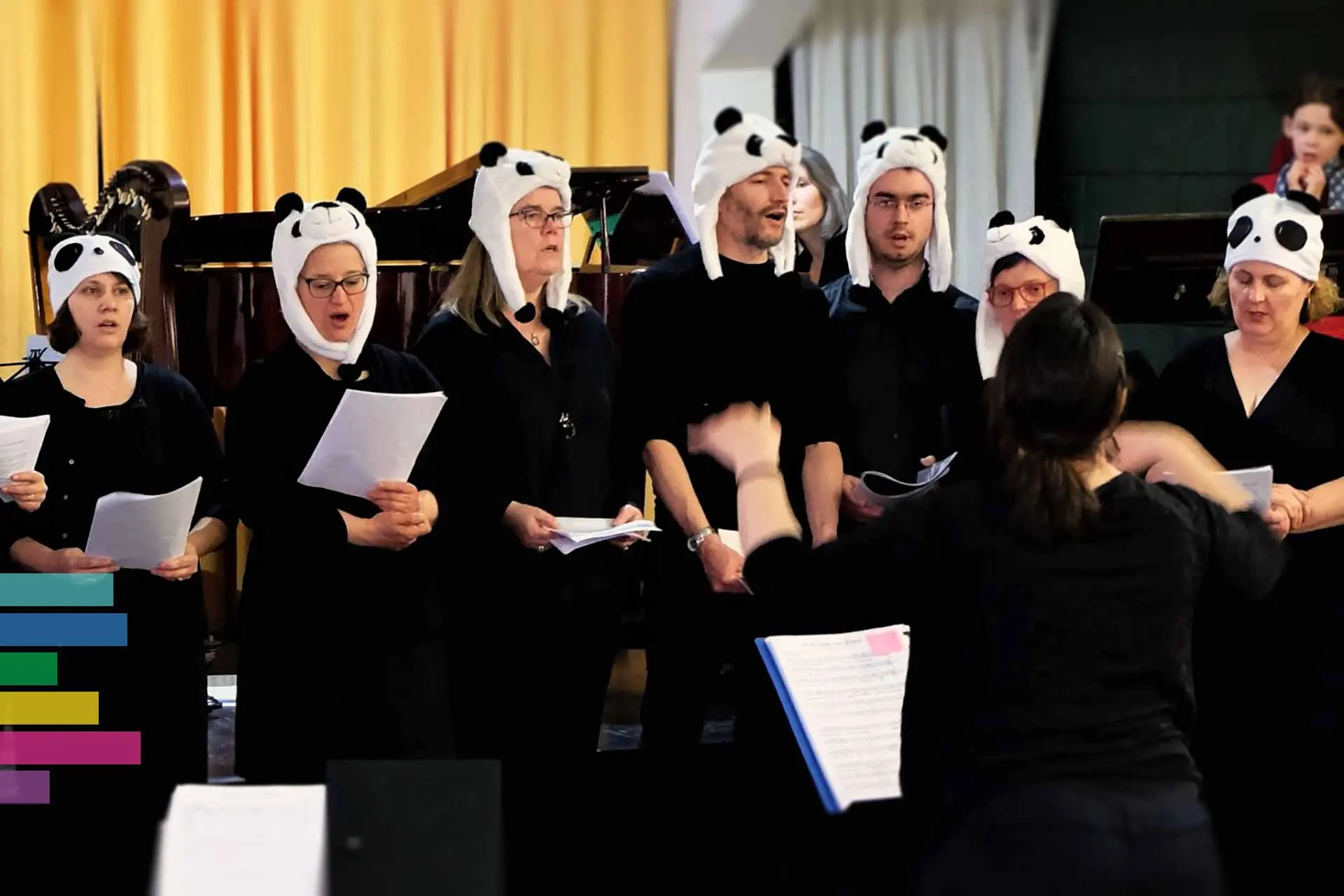 Participants de l'ensemble vocal déguisés lors du spectacle de 2019